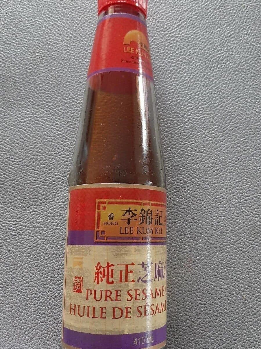 Lee Kum Kee Co. Ltd. Pure Sesame Oil packshot