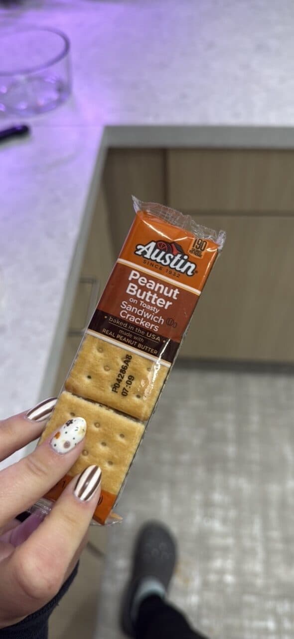 Austin Peanut Butter on Toasty Sandwich Crackers packshot