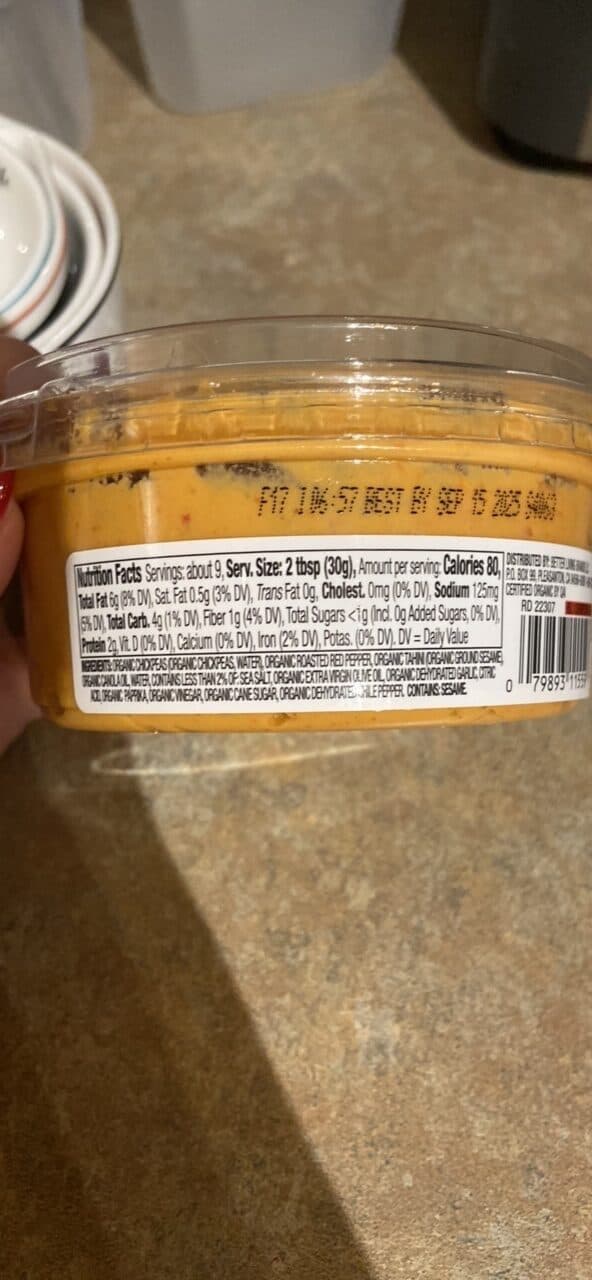 O organics roasted red pepper hummus packshot