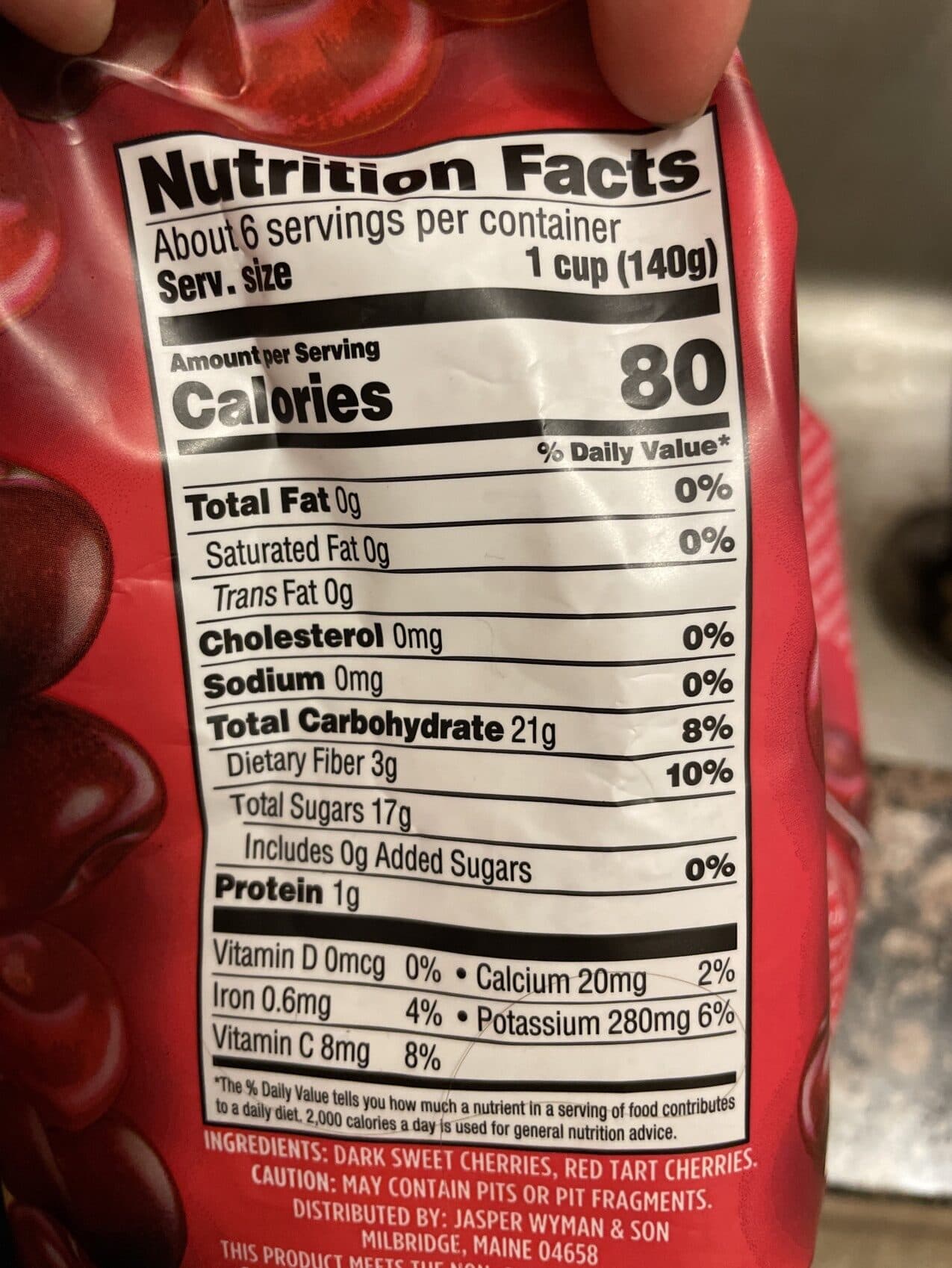Wyman's Dark sweet and red tart cherries packshot