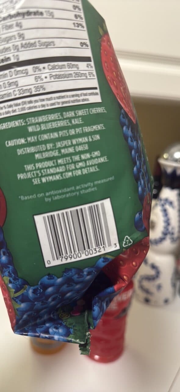 Wyman's Cherry Berry & Kale packshot