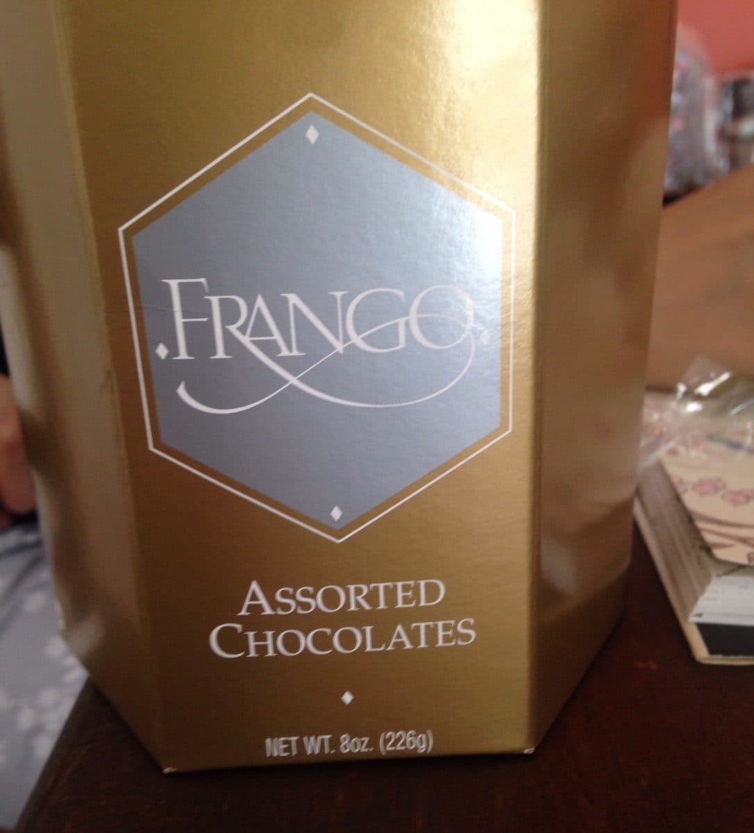 Open Food Facts Assorted chocolates packshot
