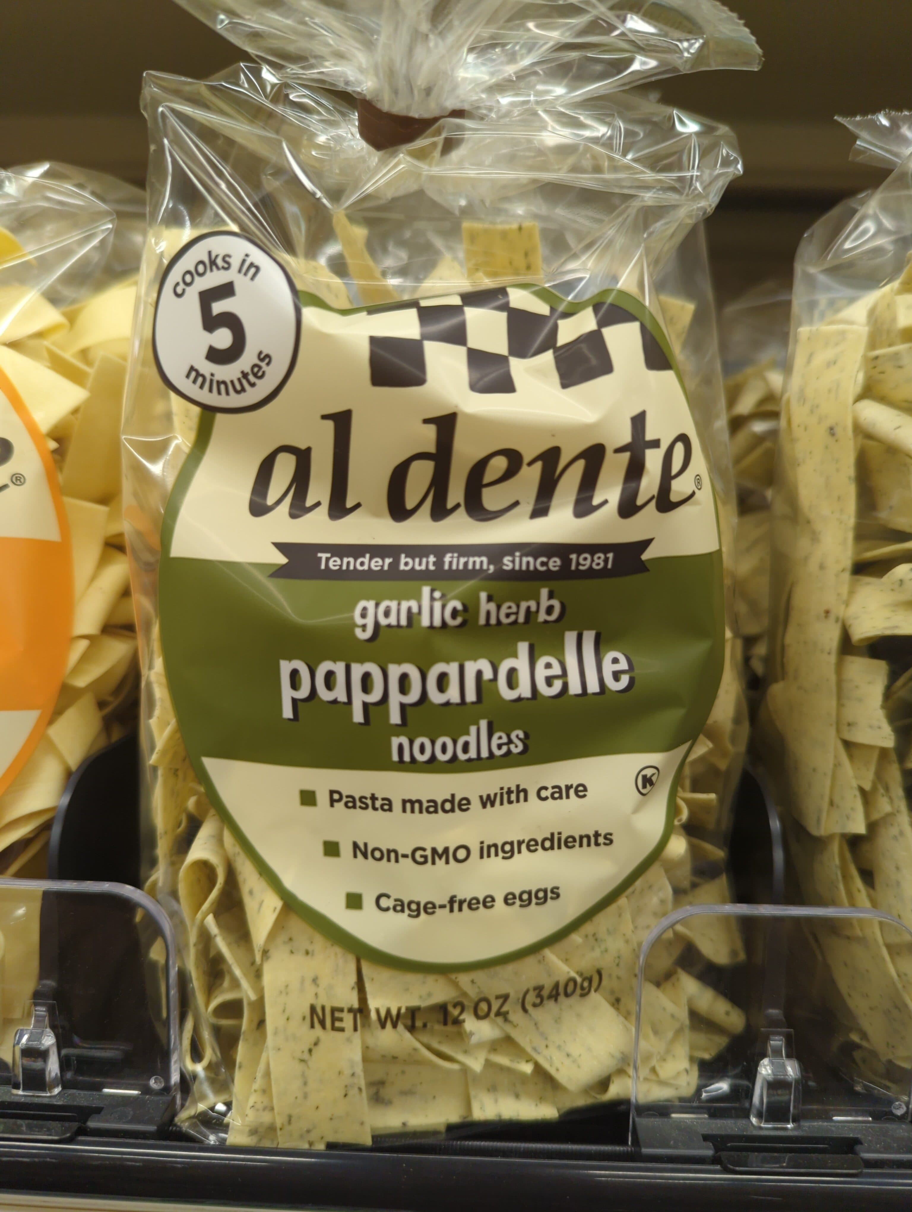 Al Dente Inc. Al Dente, Pappardelle Noodles, Garlic Herb packshot