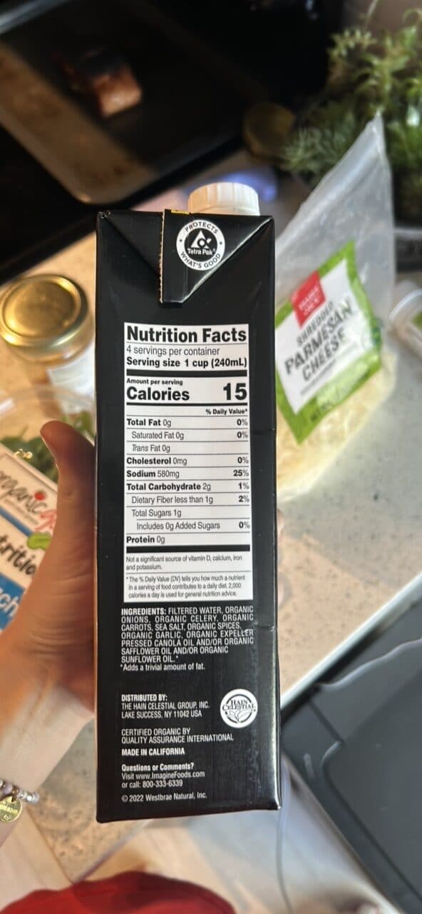 Imagine Vegetarian No-Chicken Broth packshot