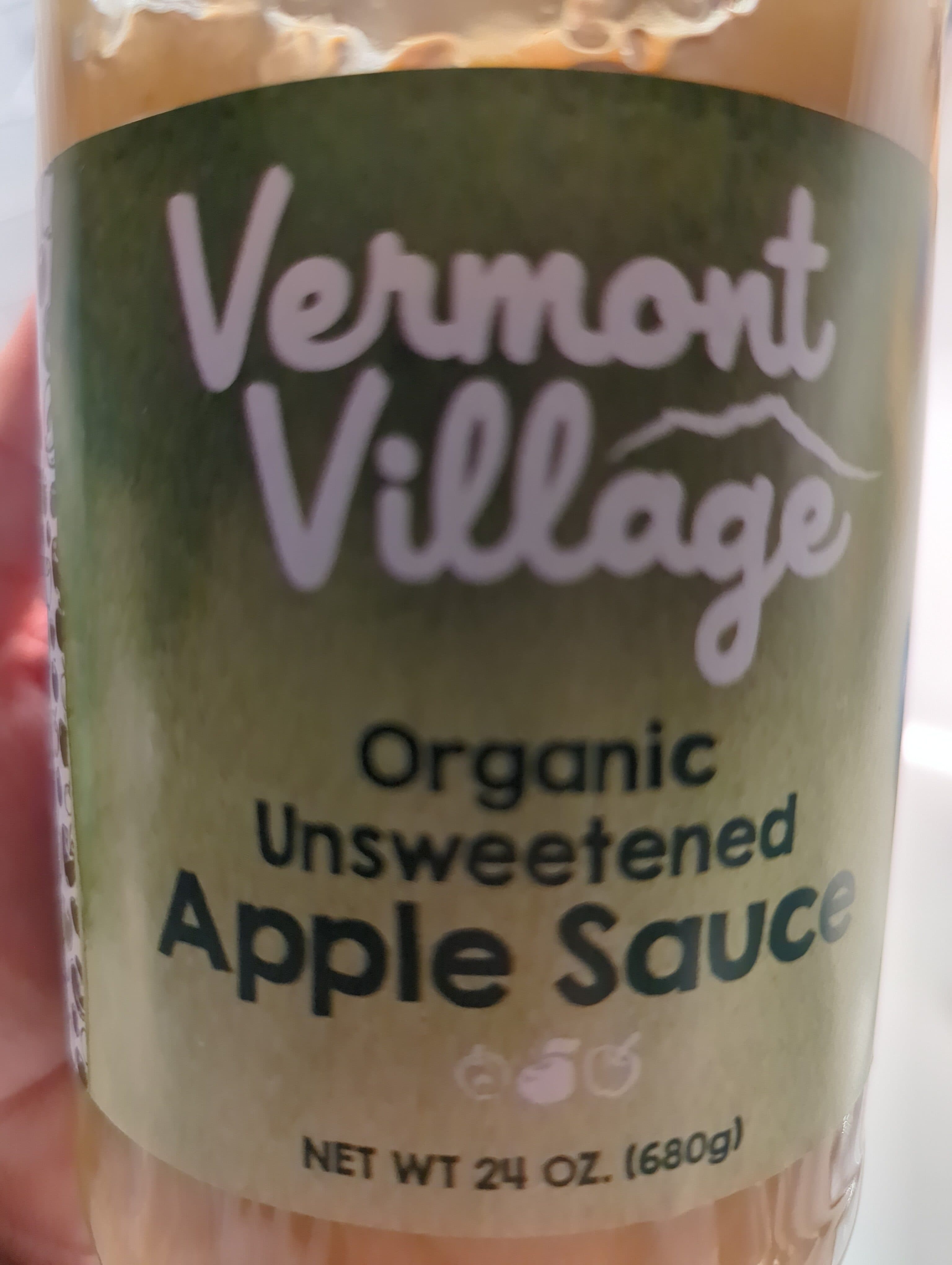 Village Cannery Of Vermont Organic Unsweetened Applesauce packshot