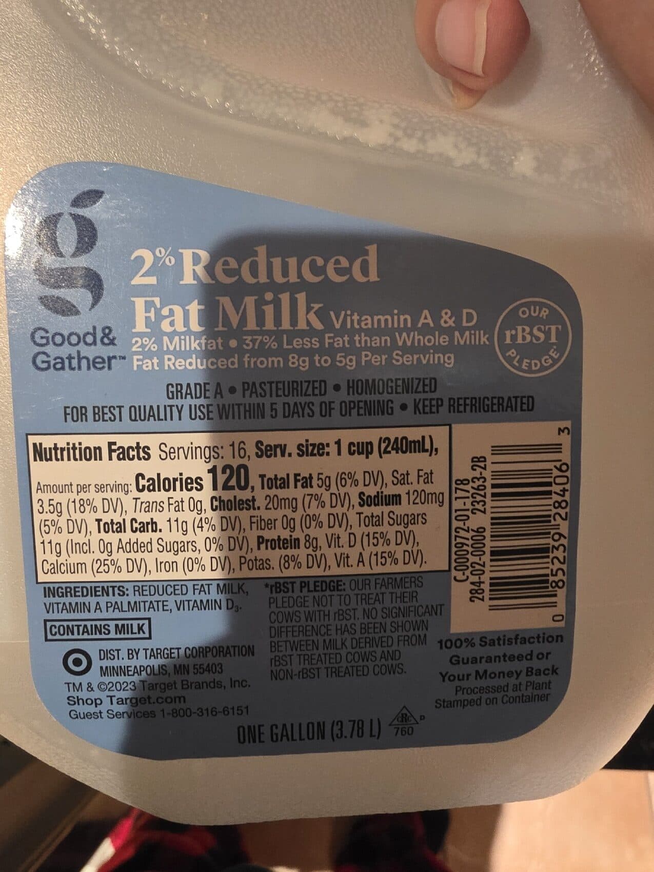 Market Pantry Milk packshot