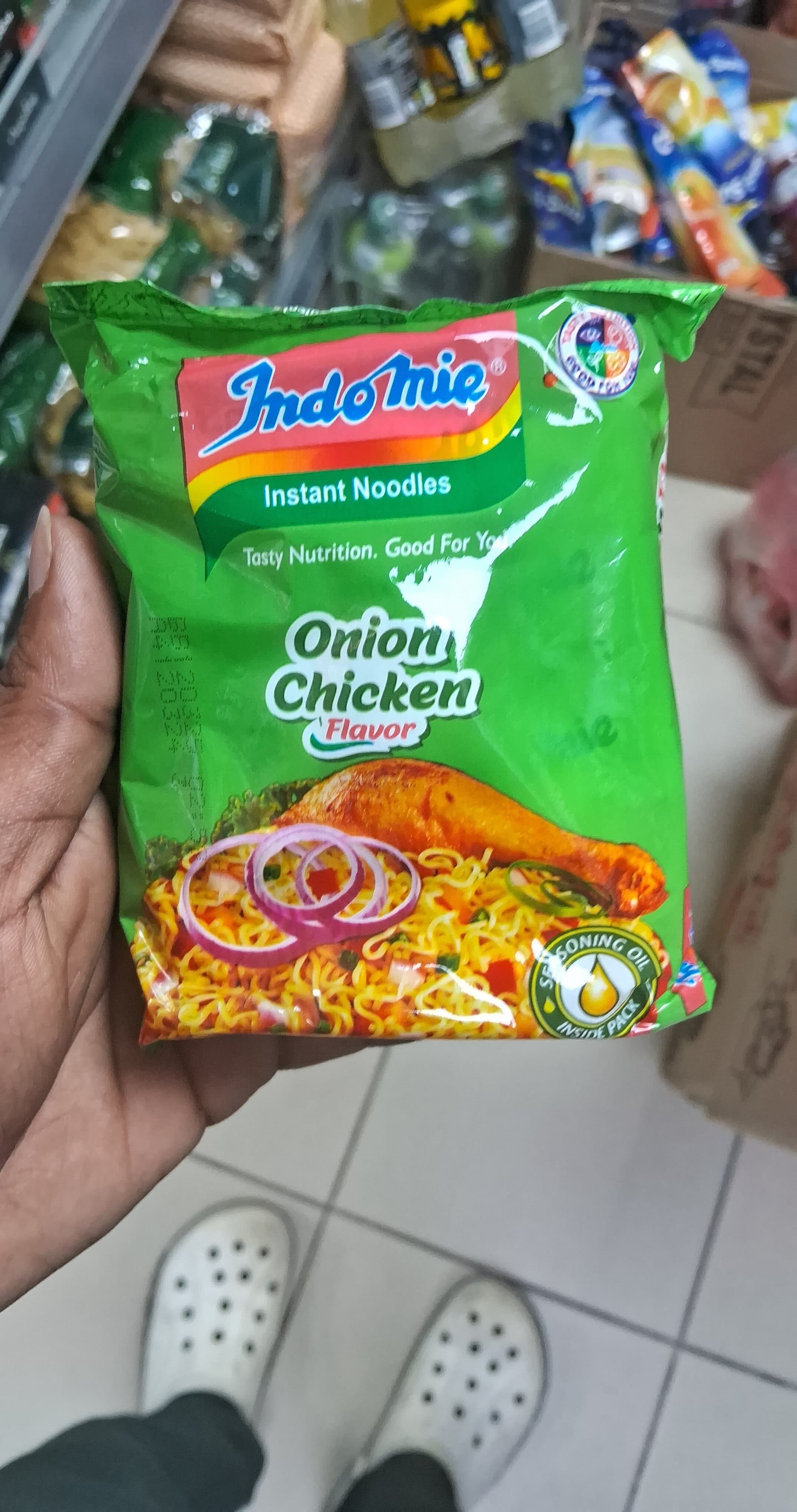 Indomie Instant Noodles Onion Chicken Flavor packshot