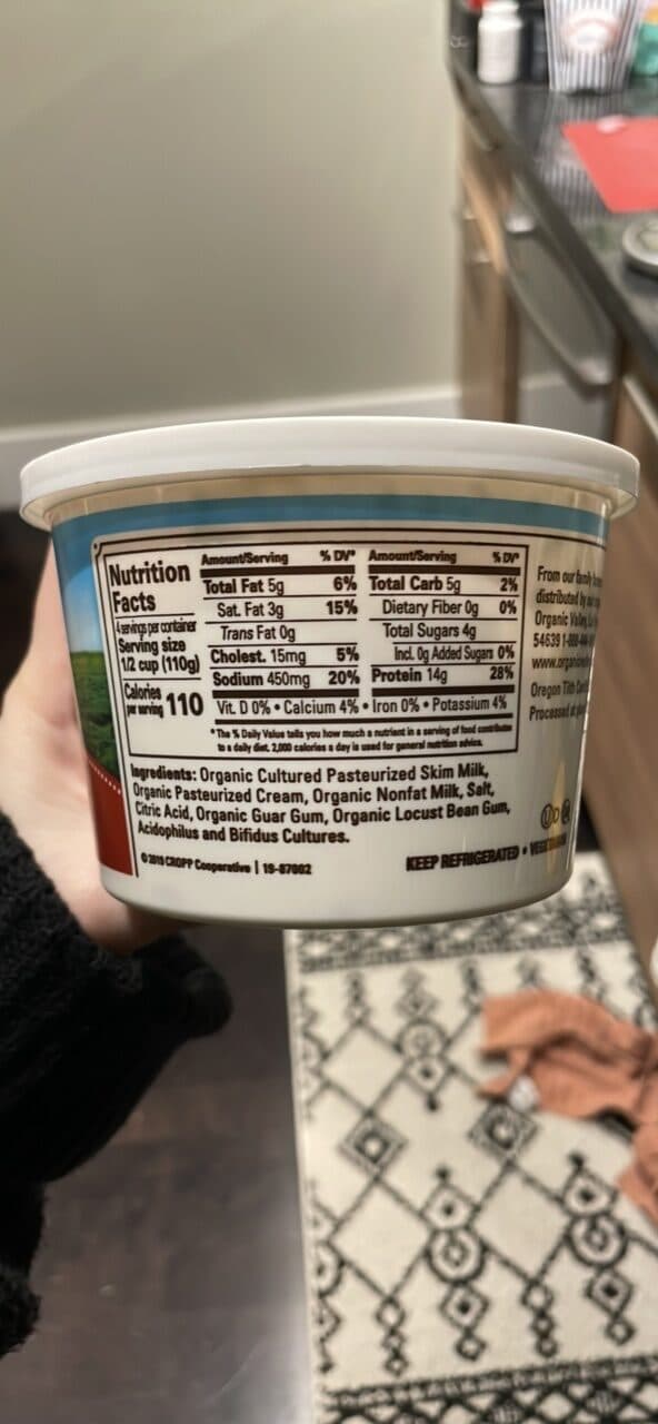 Organic Valley Cottage Cheese 4% Milkfat Small Curd packshot