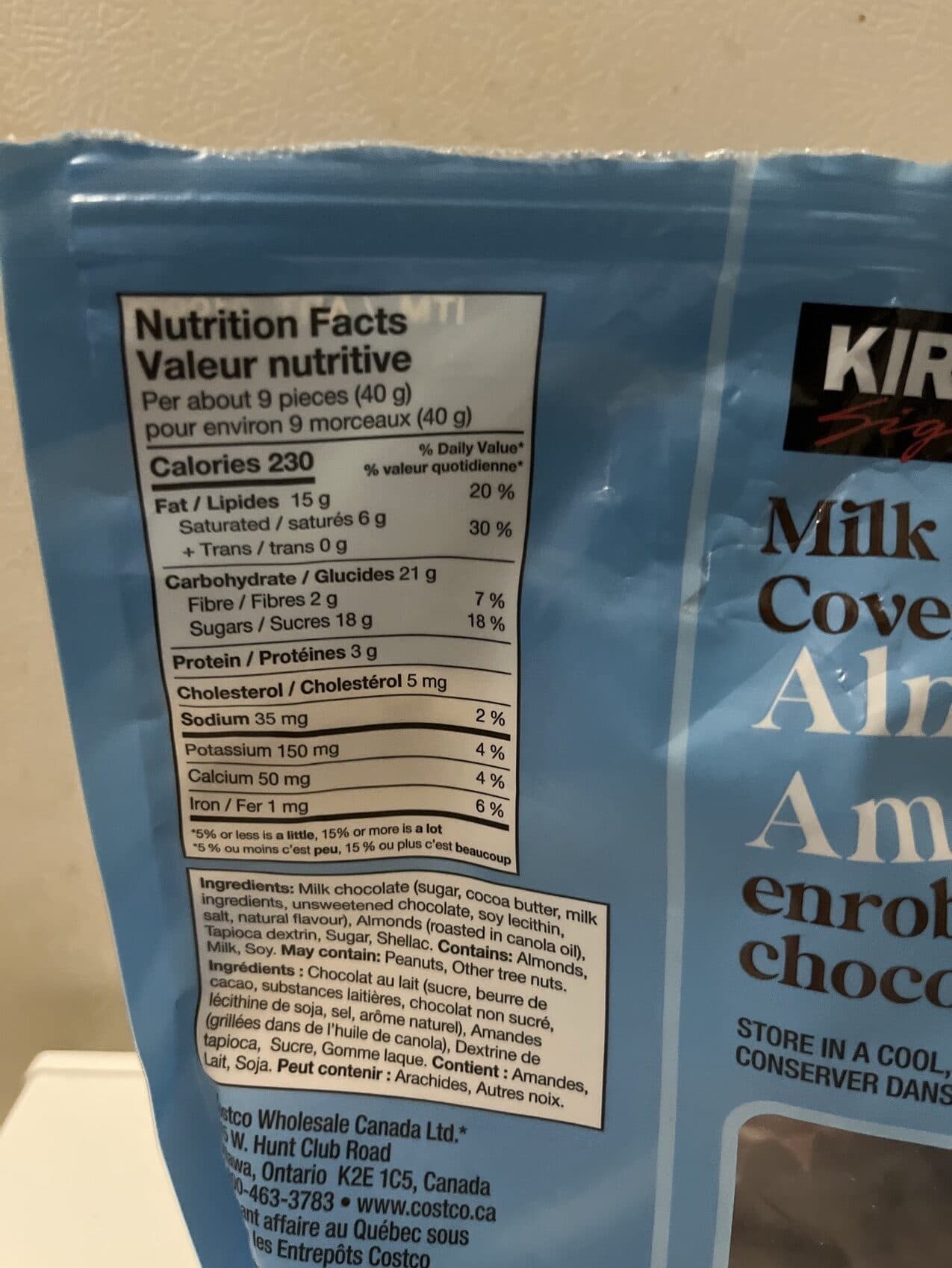 Kirkland Signature Almonds European Style Milk Chocolate Covered packshot