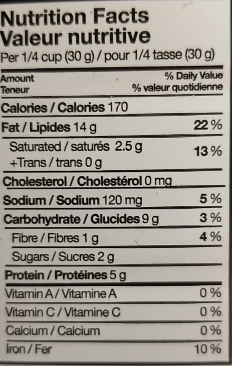 Kirkland Signature Whole Cashews packshot