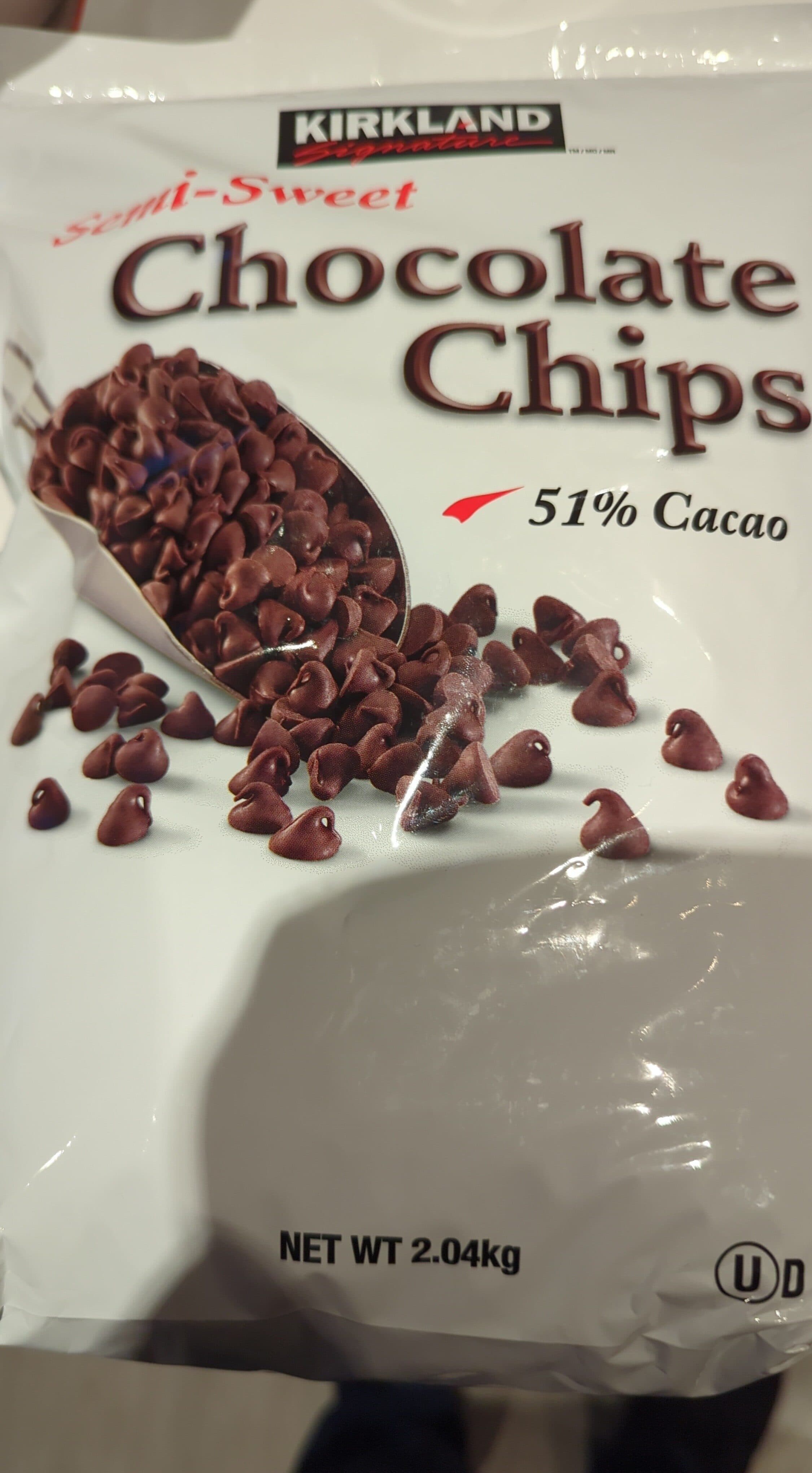Kirkland Chocolate Chips 51% Cacao Semi-Sweet packshot