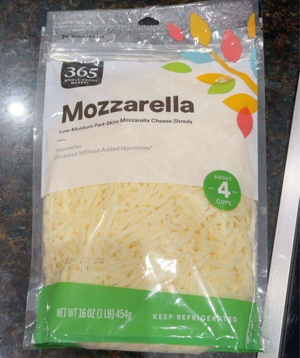 365 Whole Foods Market Mozzarella packshot