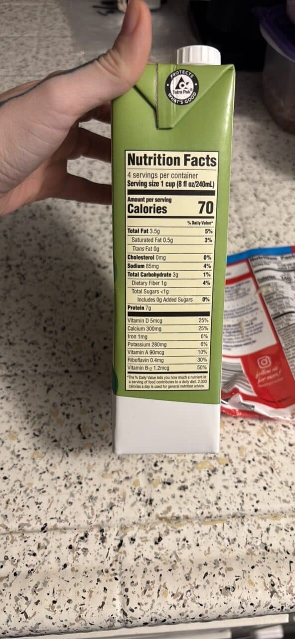 365 Whole Foods Market Organic Unsweetened Original Soy Non-Dairy Beverage packshot