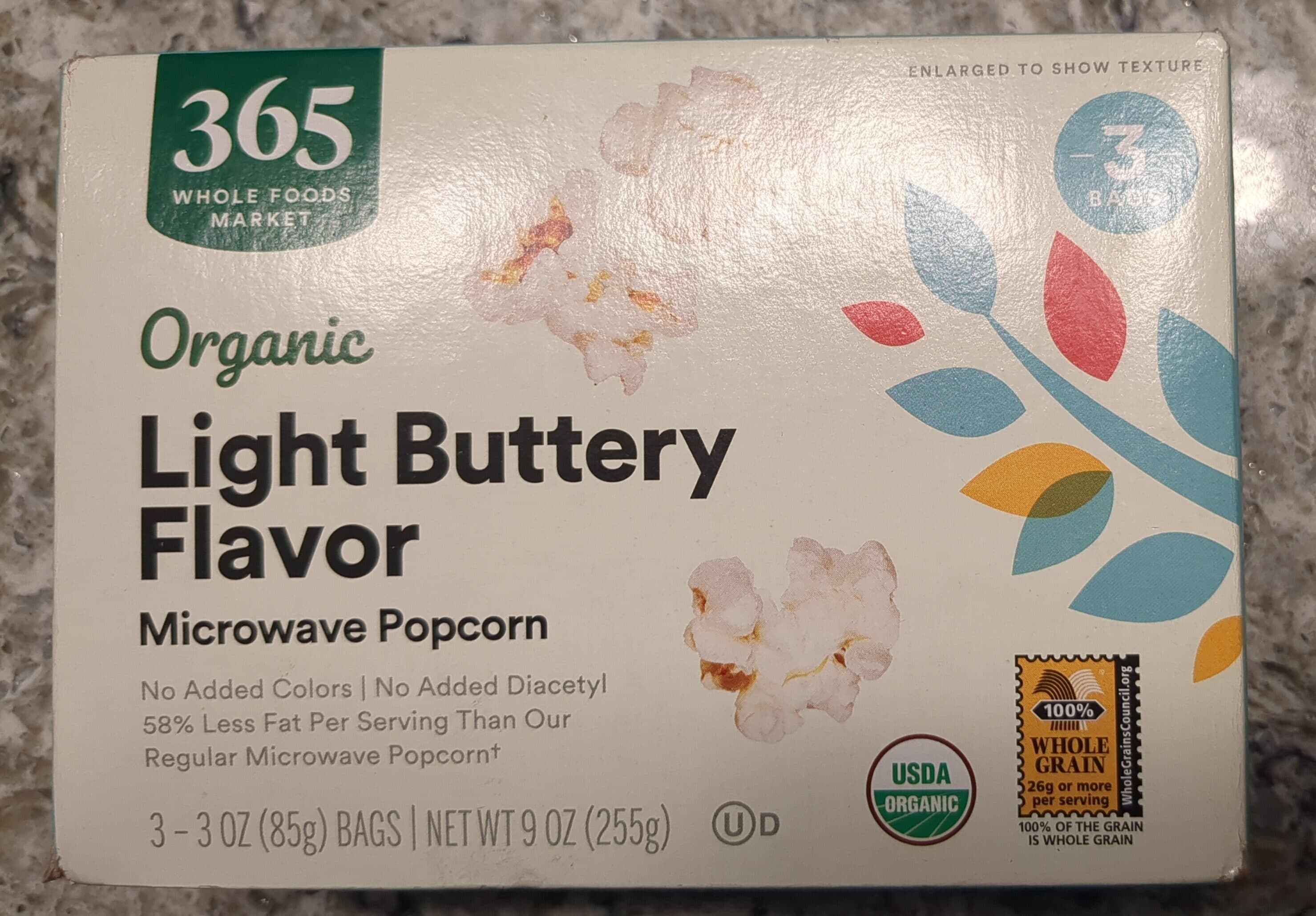 365 Whole Foods Market Organic Light Buttery Flavor Microwave Popcorn packshot