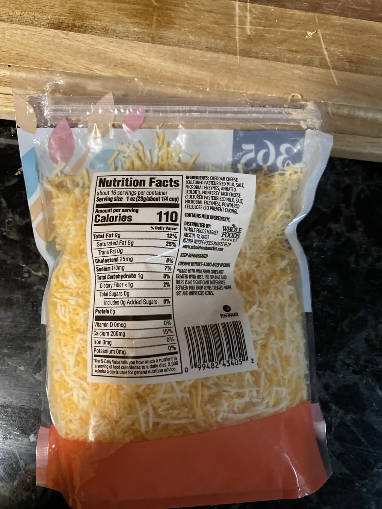 365 Whole Foods Market Mild Cheddar & Monterey Jack packshot