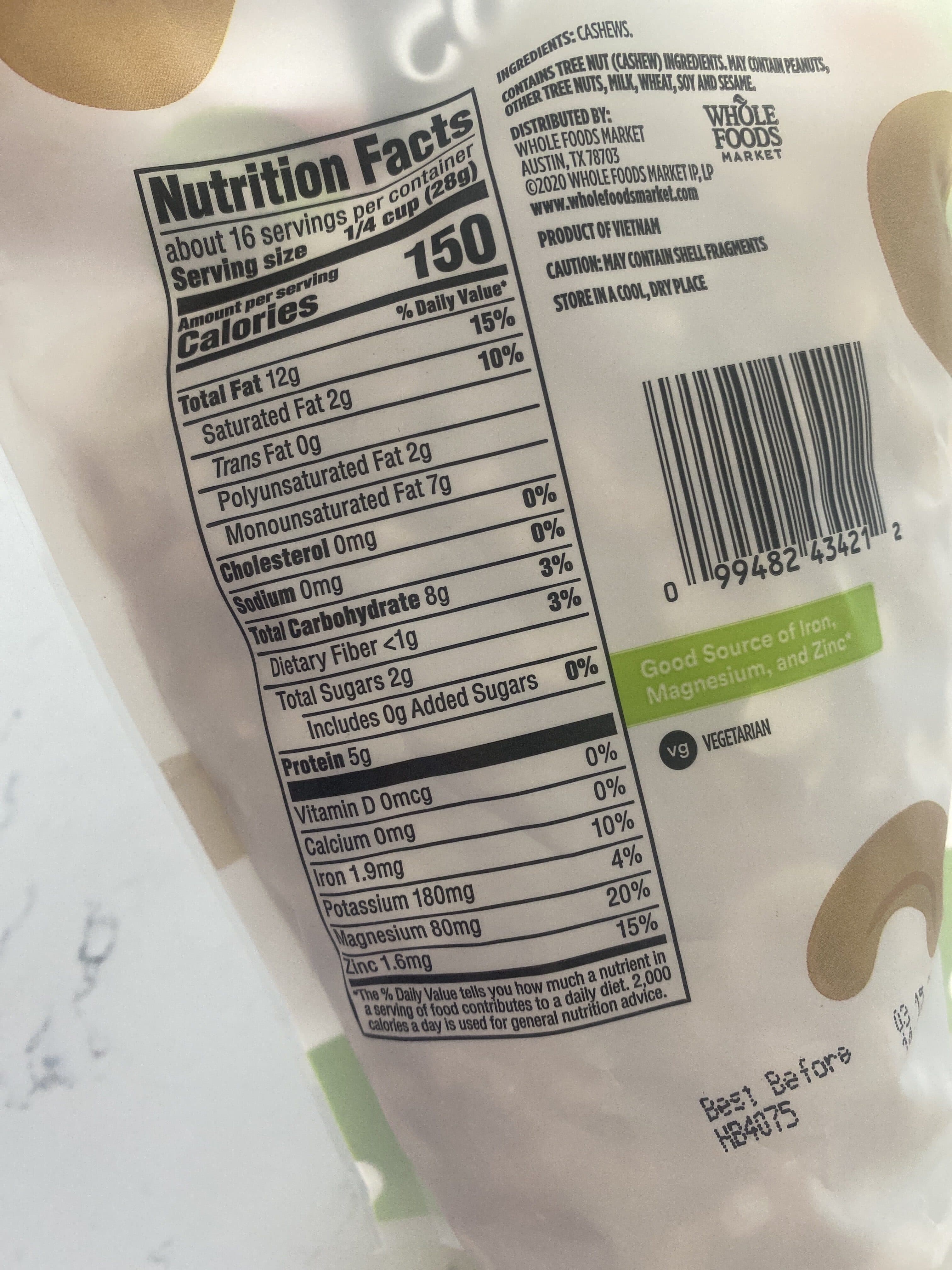 365 Everyday Value Cashews packshot
