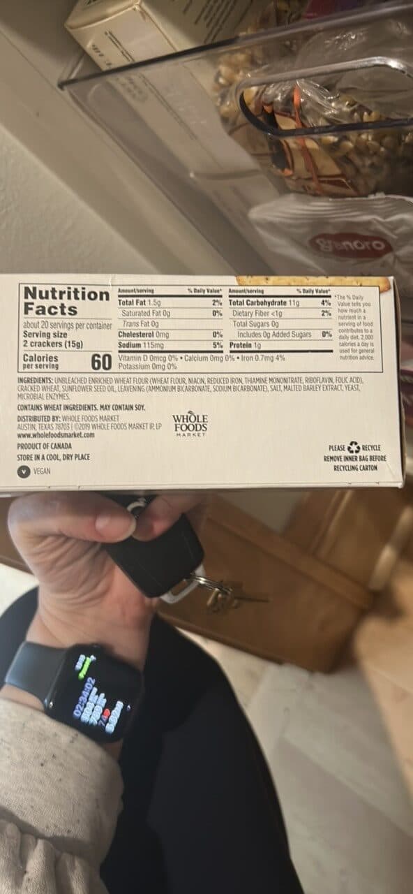 365 Whole Foods Market Cracked Wheat Crackers packshot