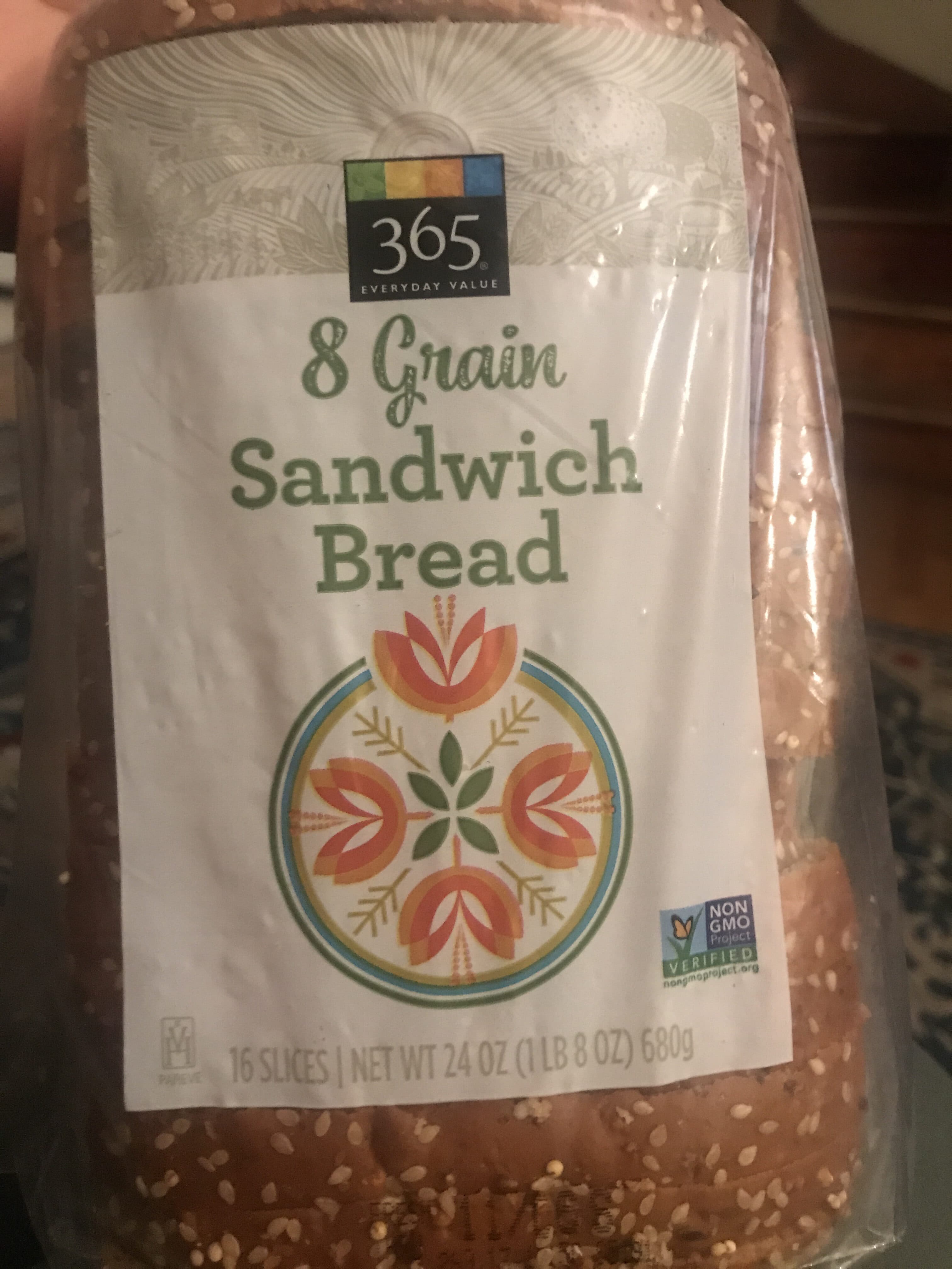 365 Everyday Value 365 everyday value, 8 grain bread packshot