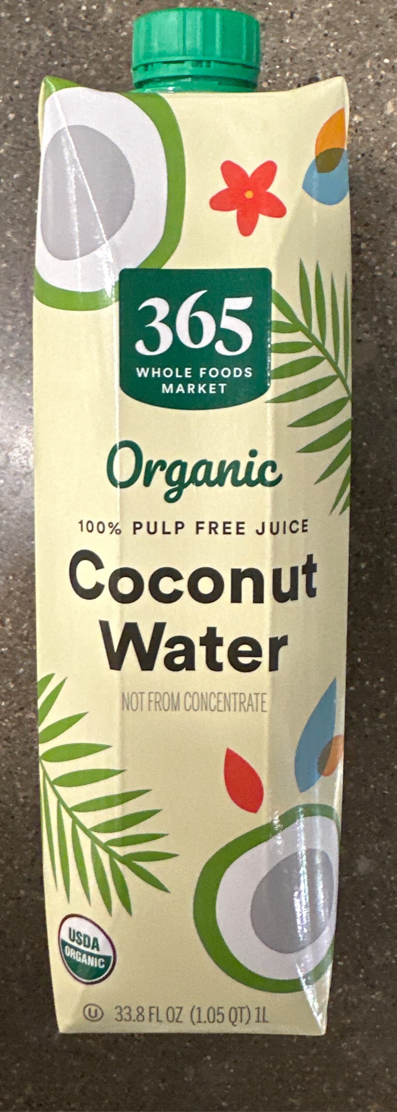 365 Organic Coconut Water packshot