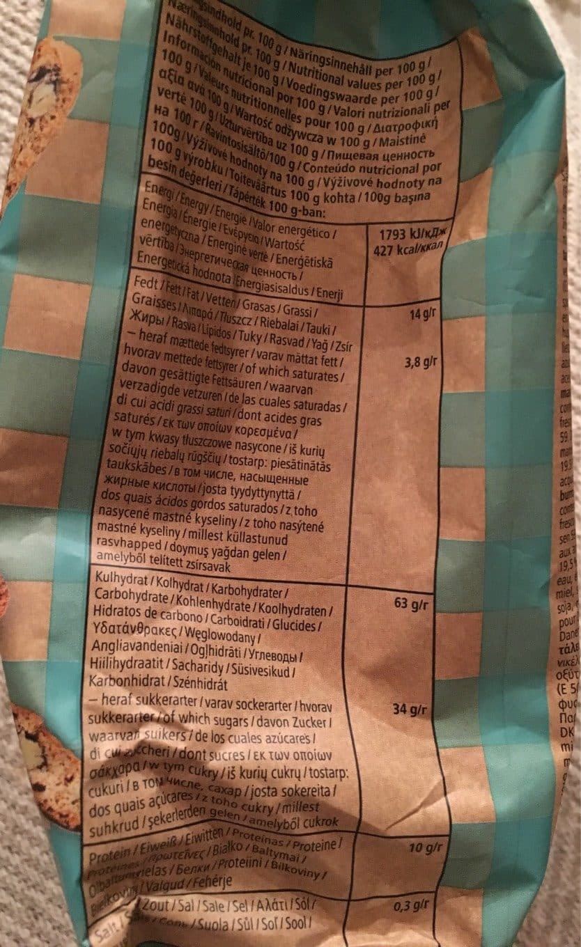 Tiger Cantuccini with almonds packshot
