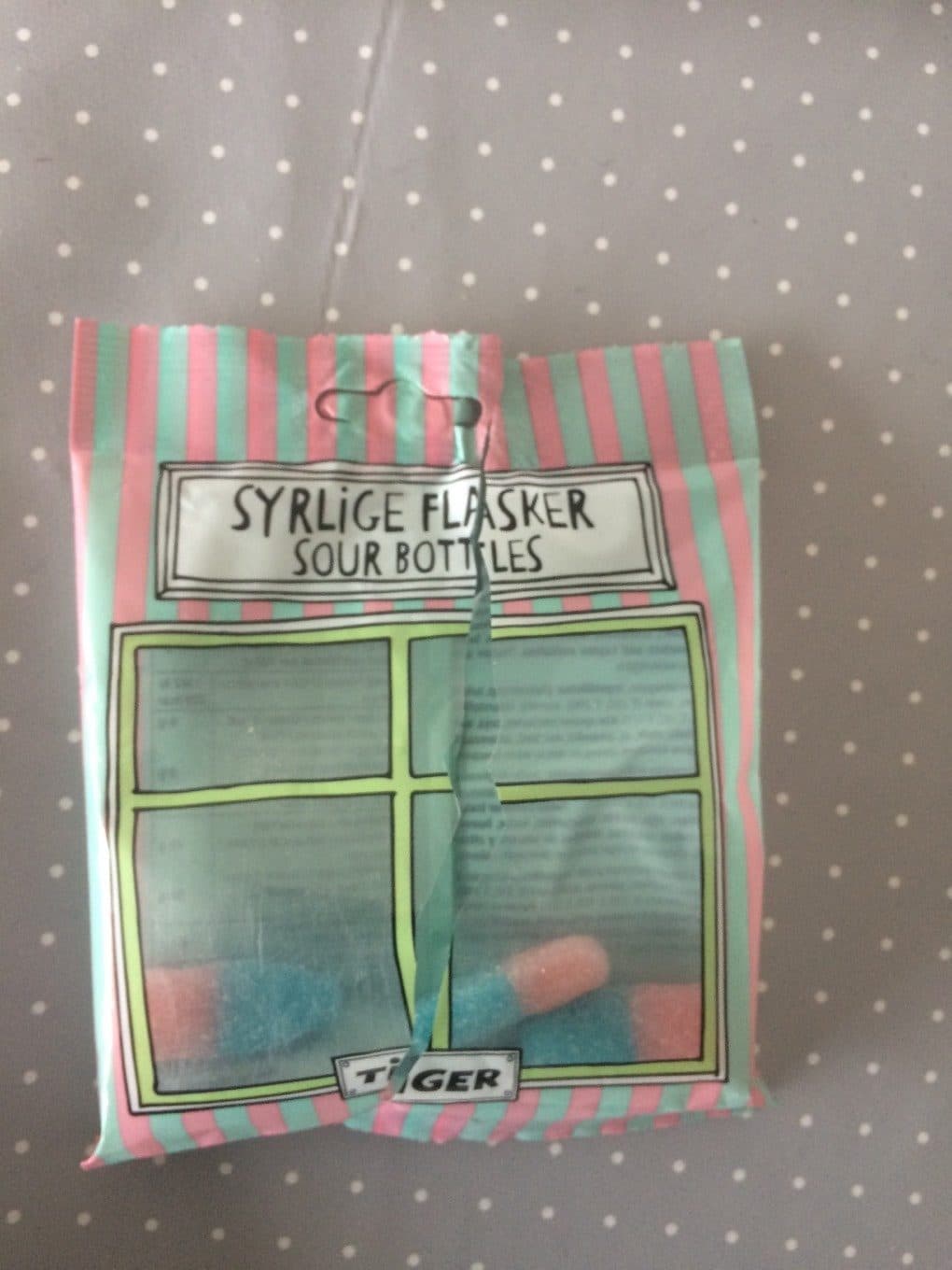 Sour Bottles Syrlige flasker packshot