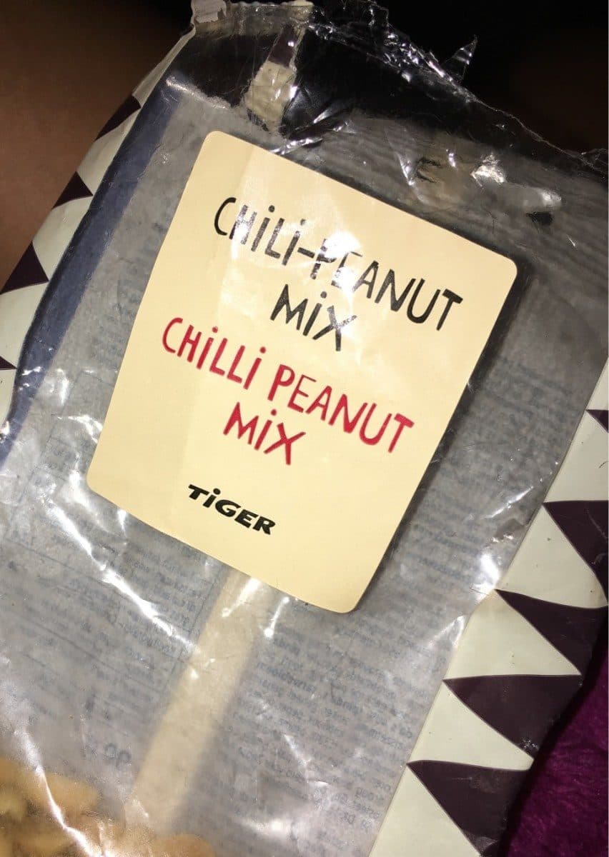 Open Food Facts Chilli peanut mix packshot