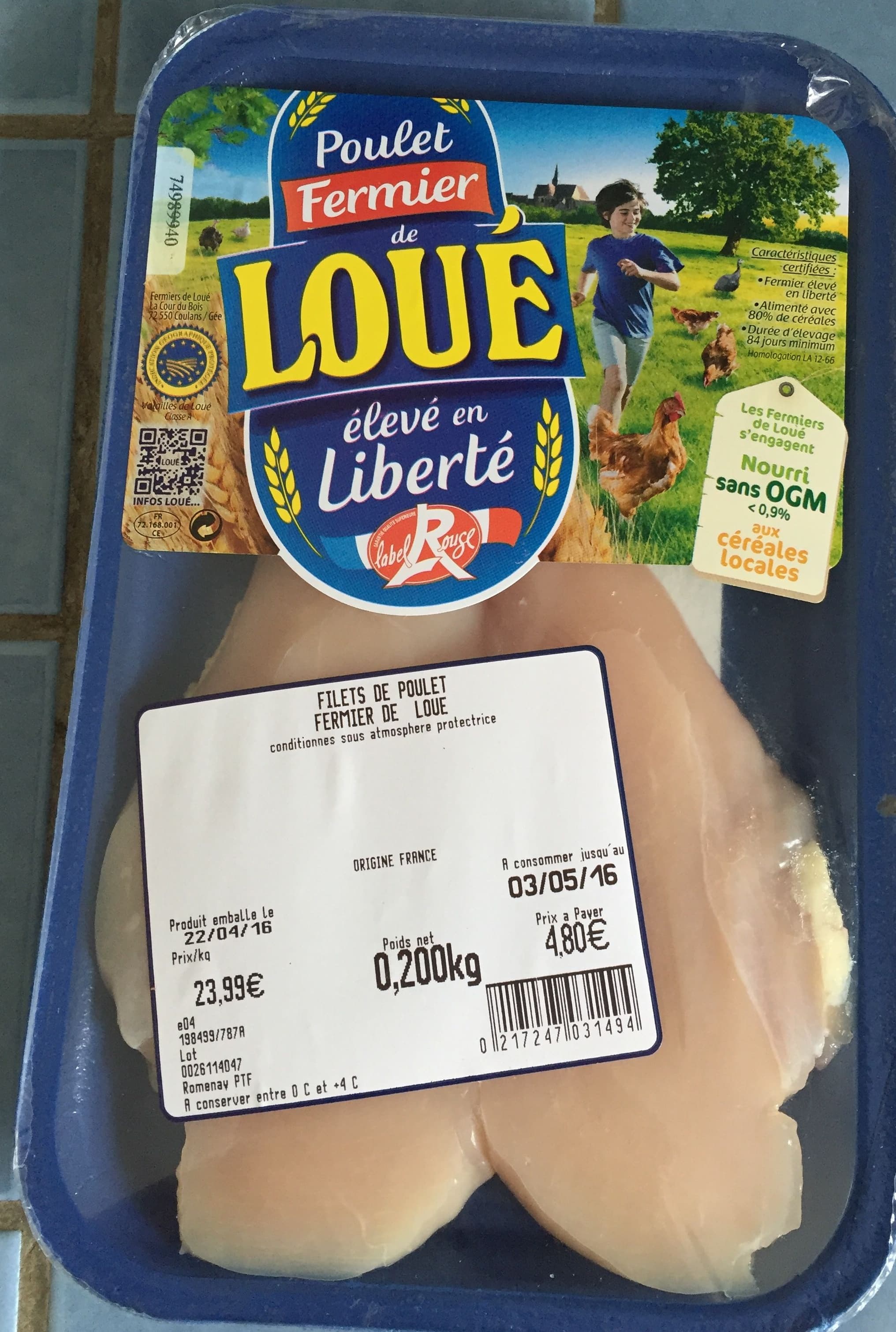 Loué Poulet fermier packshot