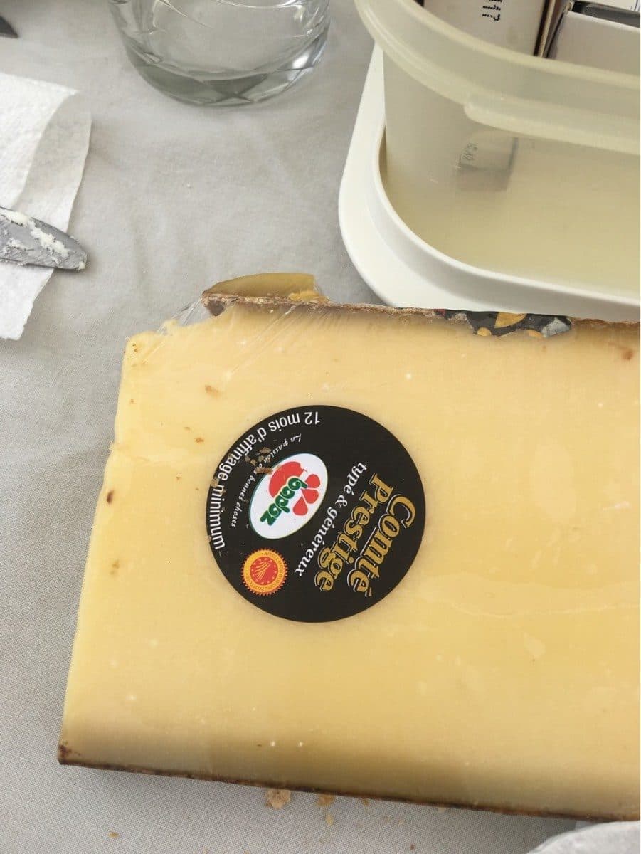 Open Food Facts Comté selection prestige packshot