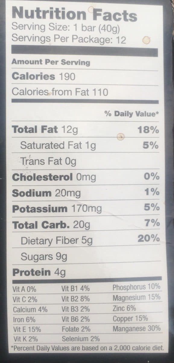 Kind Blueberry pecan bar packshot