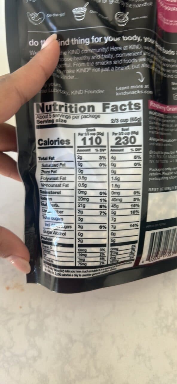 KIND Raspberry Granola with Chia Seeds packshot