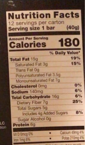 Kind Dark chocolate nuts & sea salt packshot