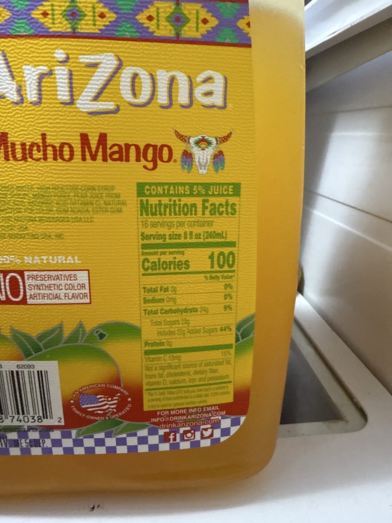Arizona Mucho Mango Fruit Juice Cocktail packshot