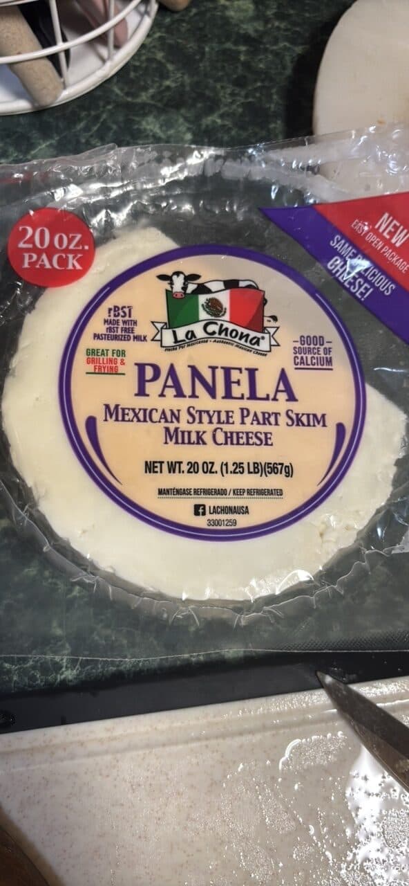 La Chona Panela Mexican Style Part Skim Milk Cheese packshot