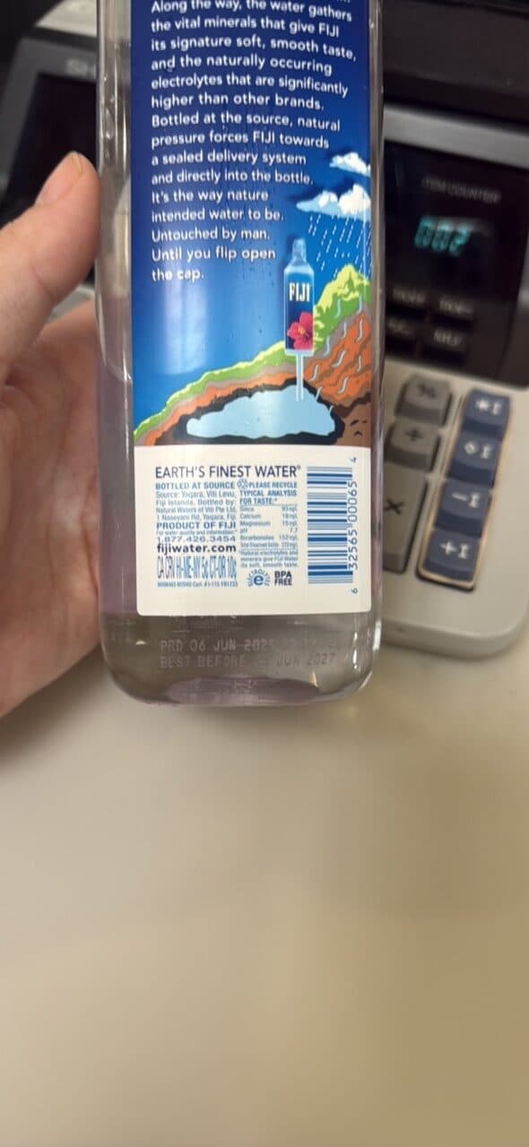 FIJI Natural Artesian Water packshot