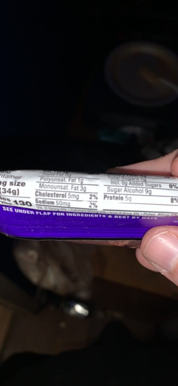 Atkins Caramel Nut Chew Bar packshot