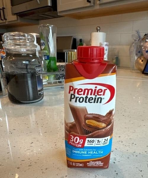 Premier Protein Chocolate Peanut Butter Shake packshot