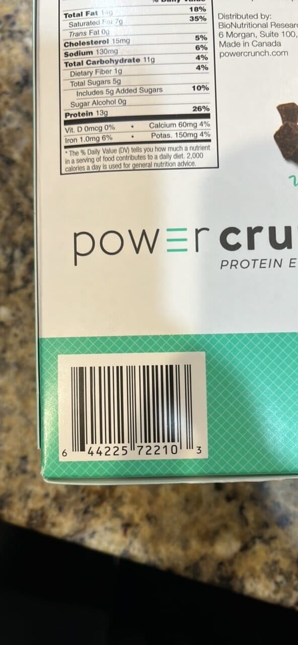 Power Crunch cookie mint chocolate packshot