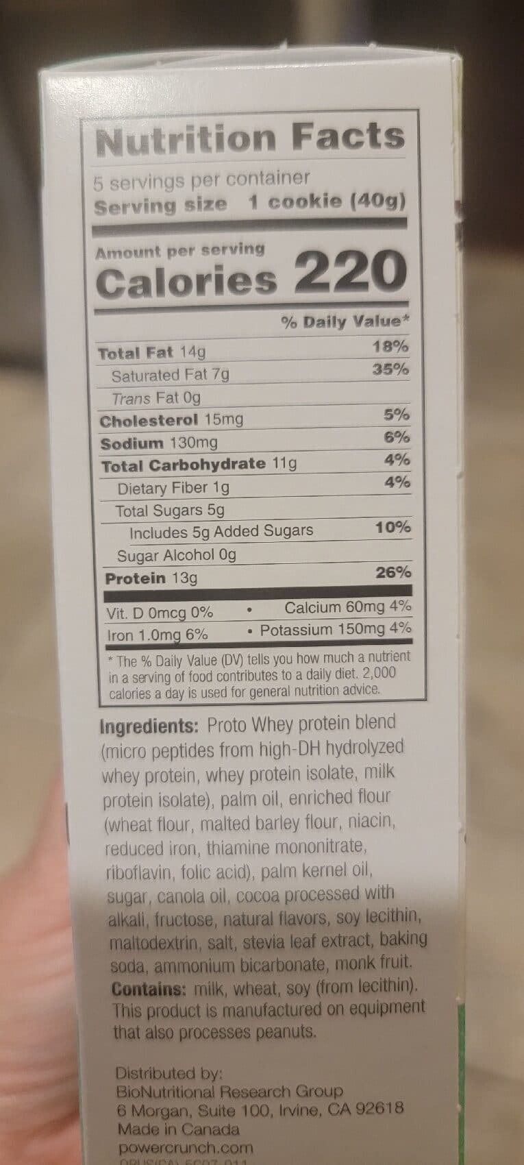 power crunch chocolate mint flavored protein energy bar packshot