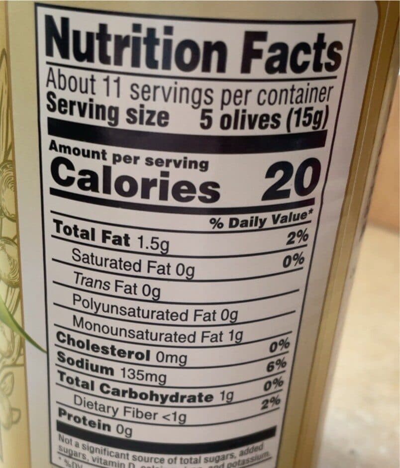 Sprouts Olives Medium Ripe Pitted Black packshot