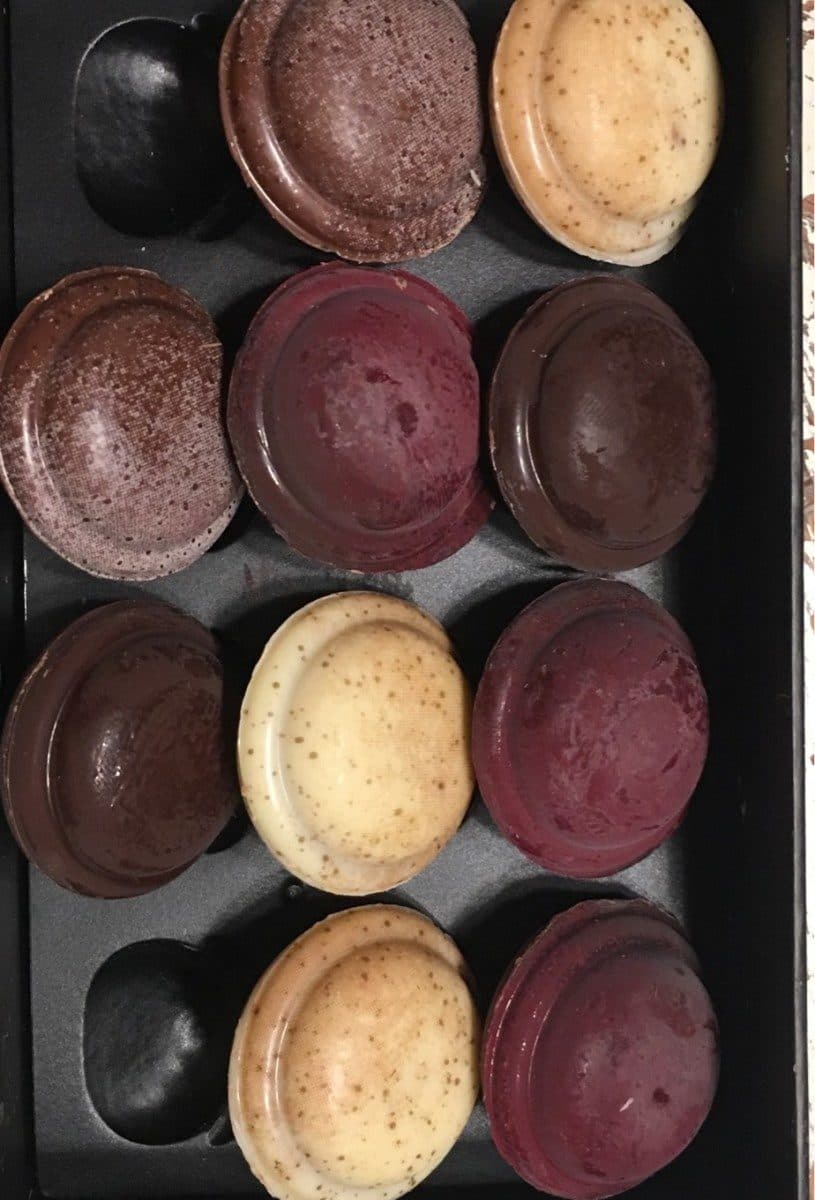 Michel Cluizel 12 Macarolats michel cluizel packshot