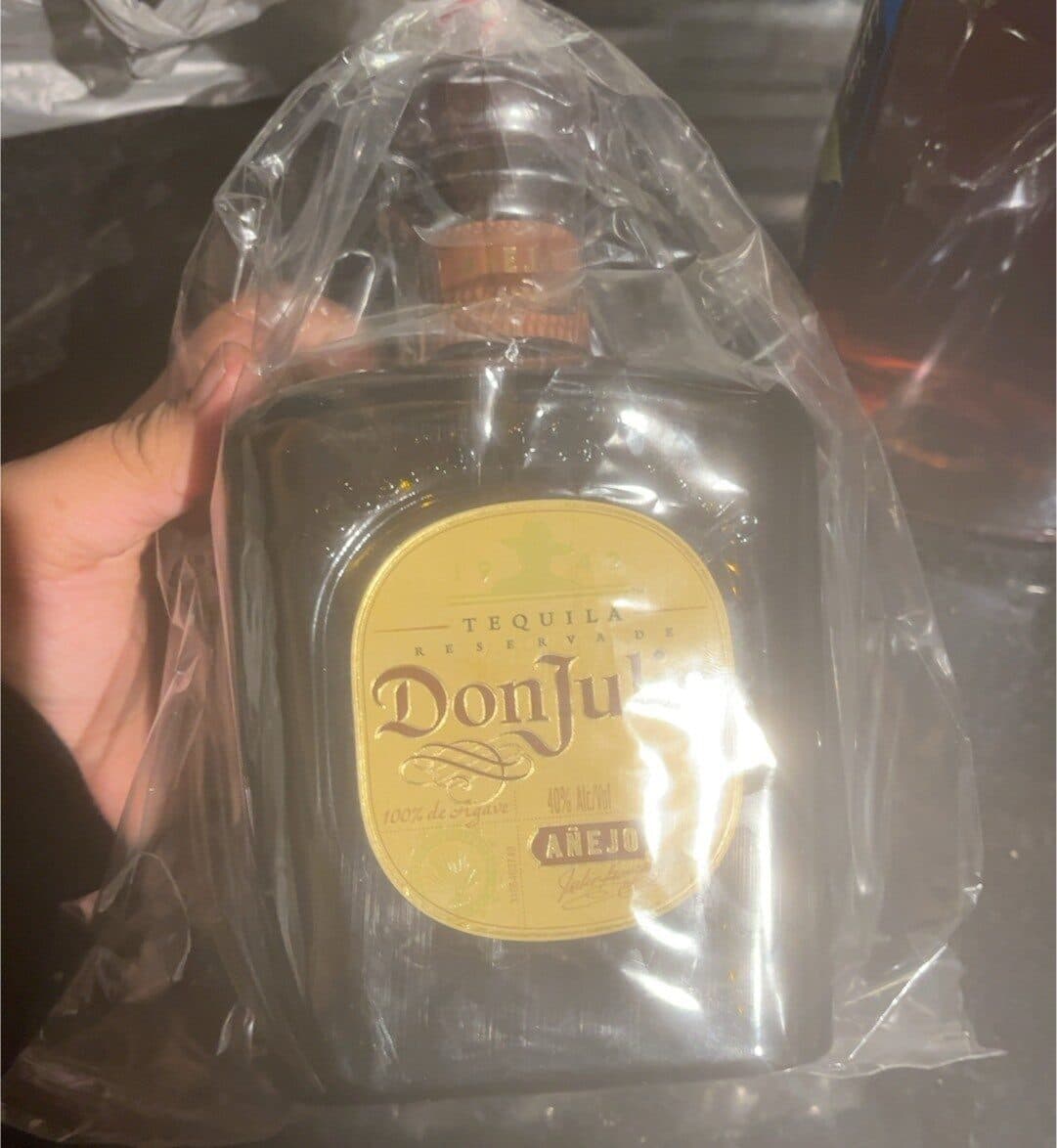 Tequila Don julio packshot