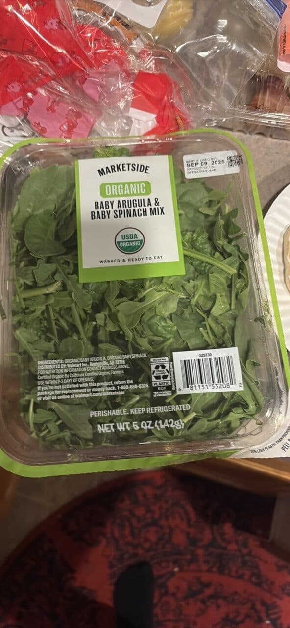 Marketside Organic Fresh Arugula and Spinach Mix packshot
