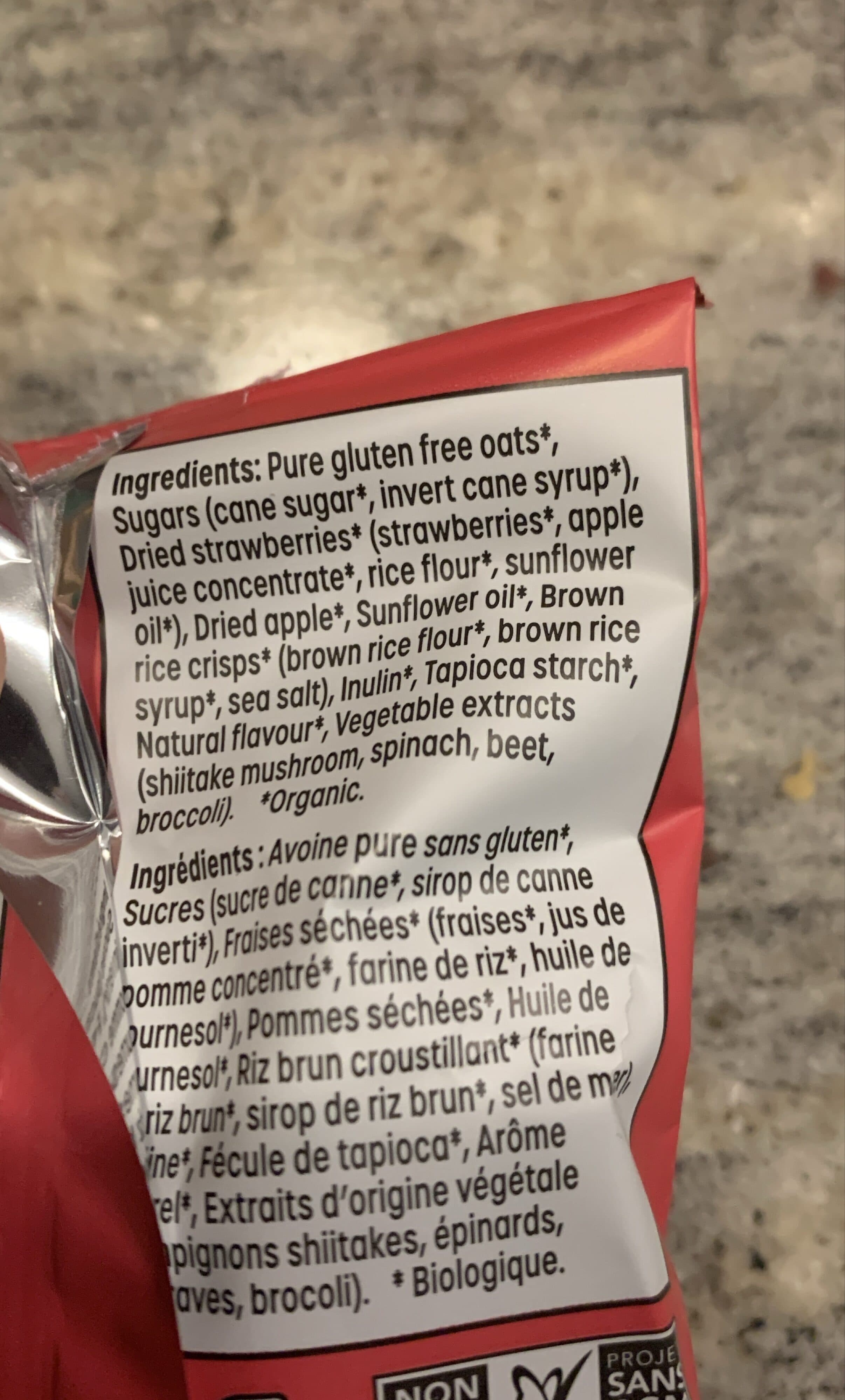 Made Good Strawberry Muesli Minis packshot