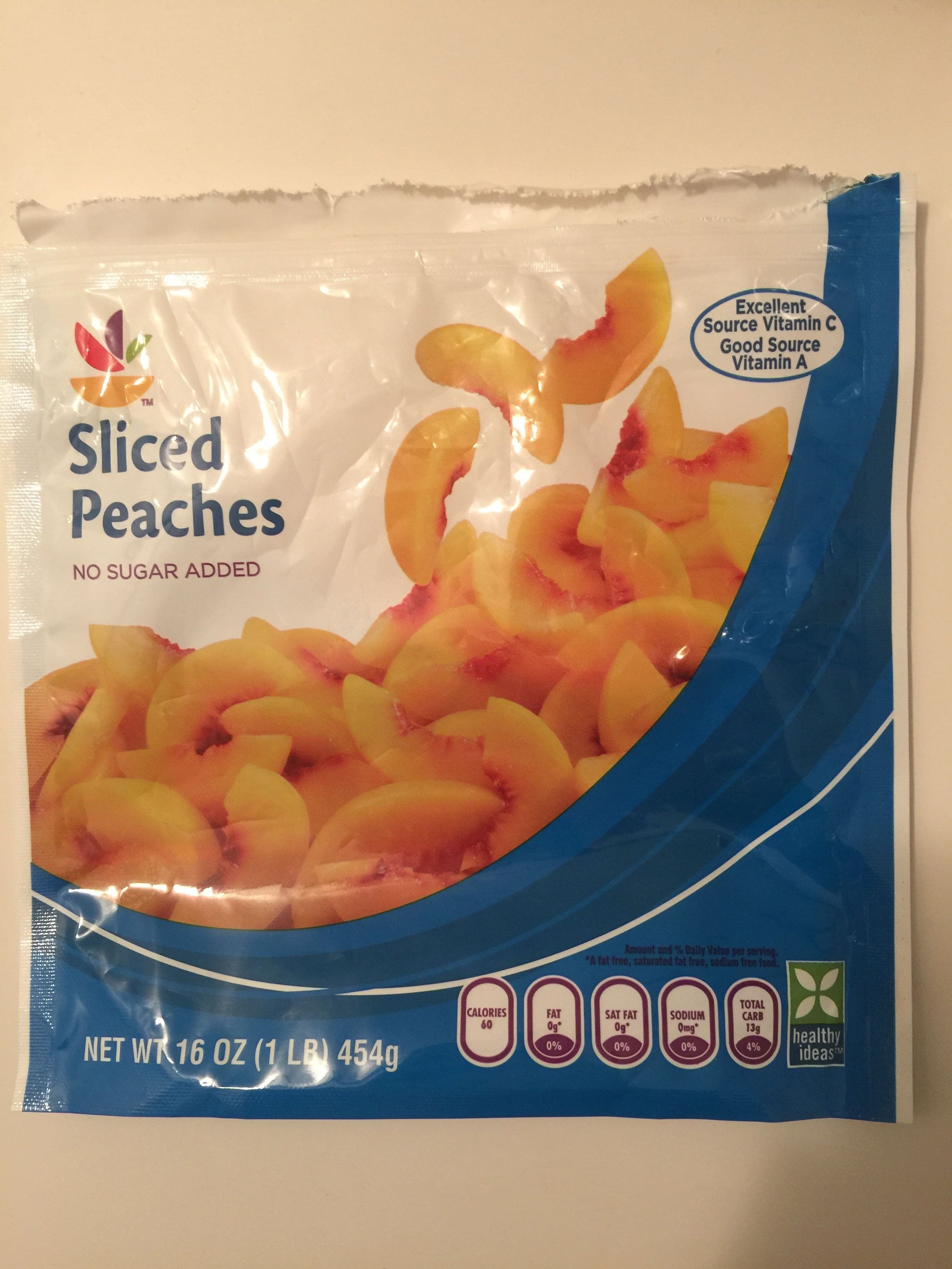 Giant Sliced Peaches packshot