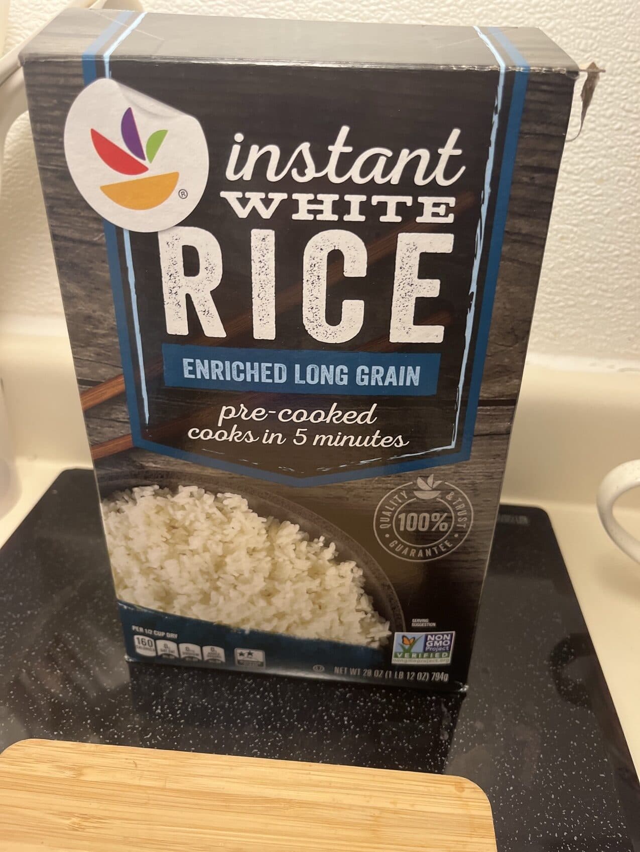 Ahold Instant White Rice packshot