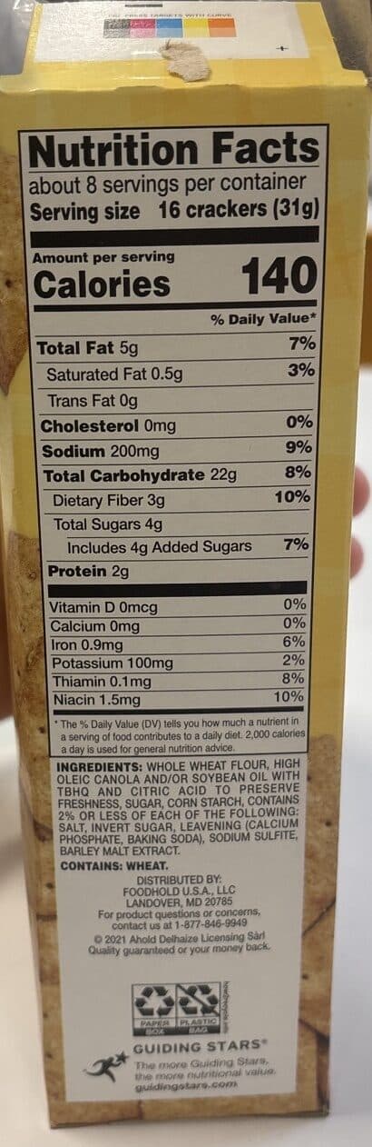 Ahold Baked Wheat Snack Crackers packshot