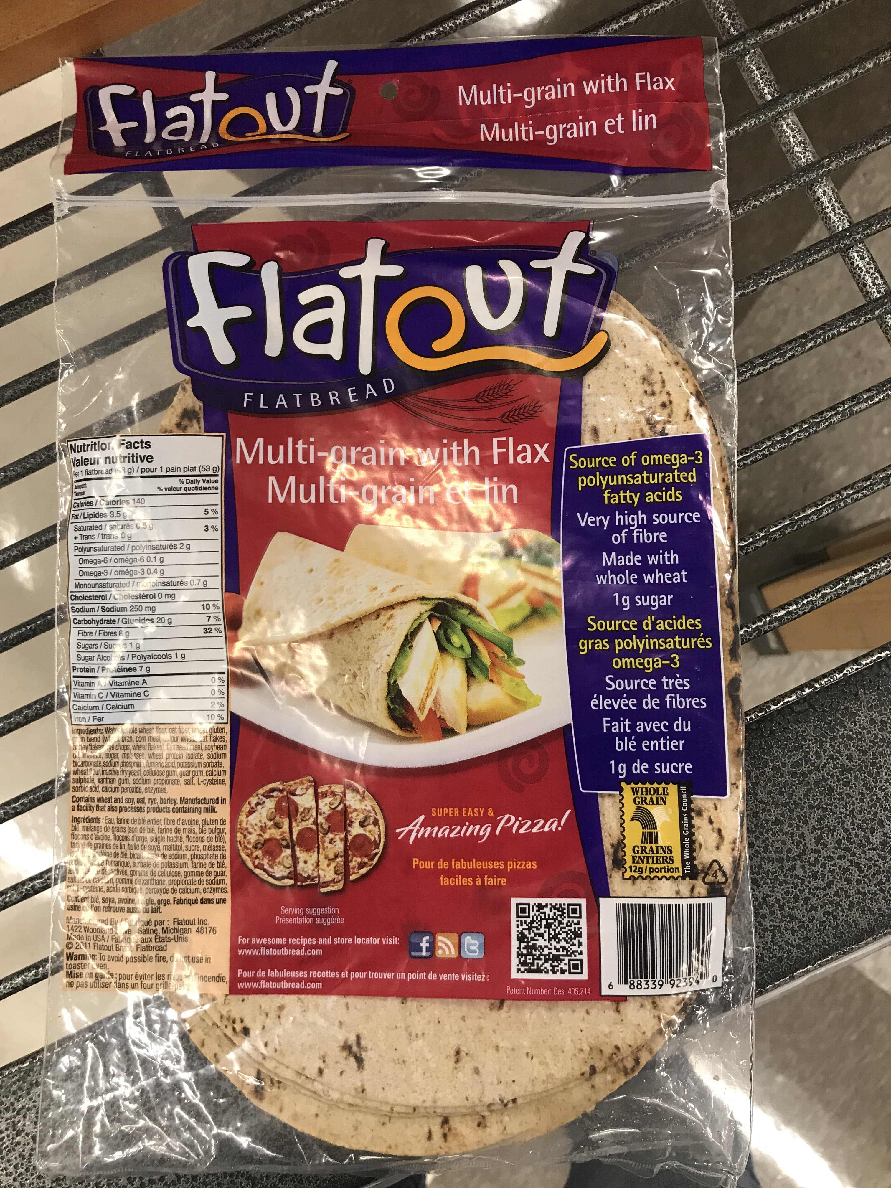 Flatout Inc. Multigrain with flax flatbread, multigrain with flax packshot