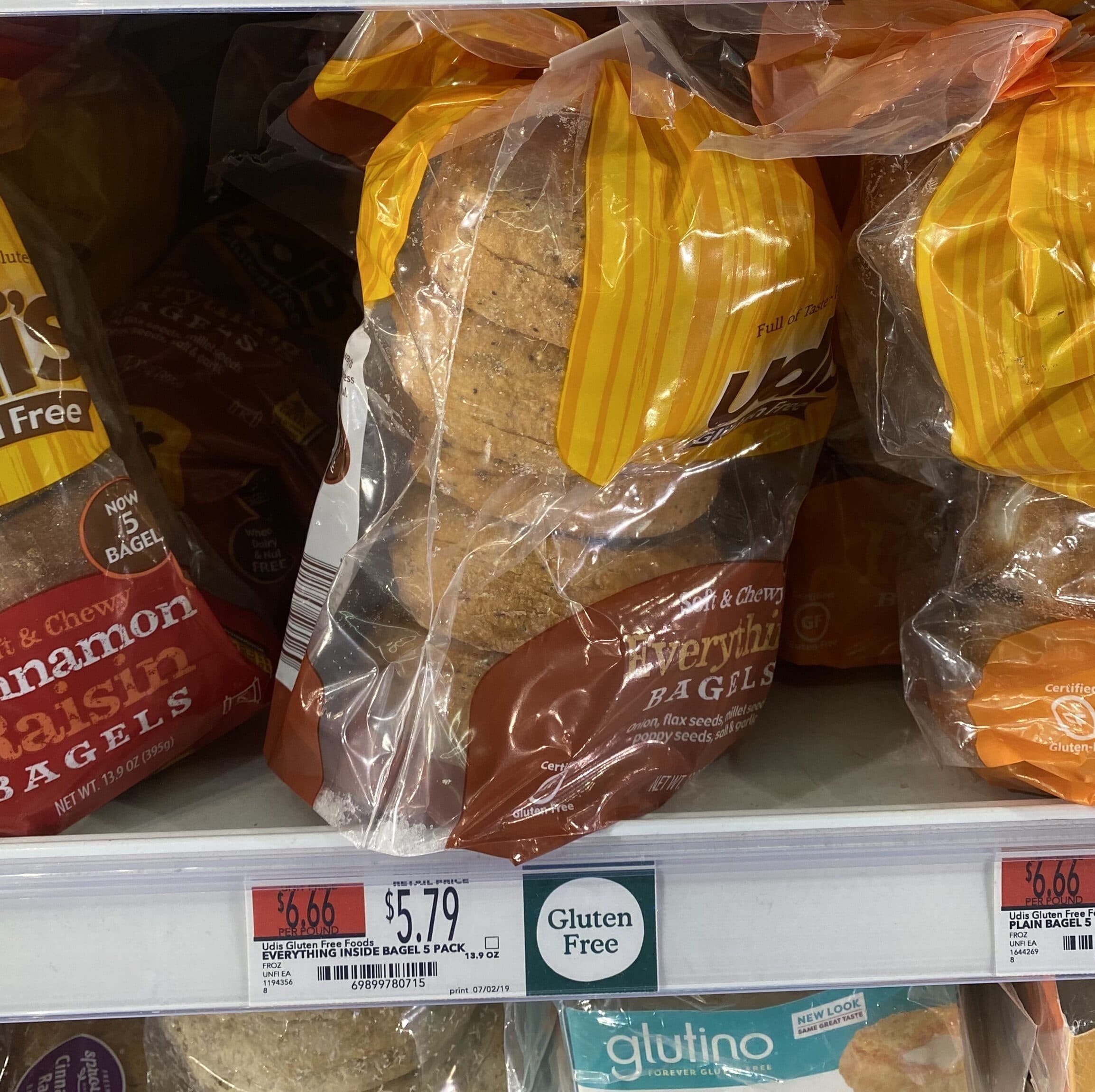 Udi's Udi's gluten free, soft & chewy bagels packshot