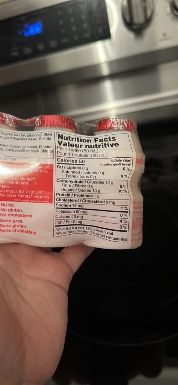 Yakult Live & Active Probiotic Drink packshot