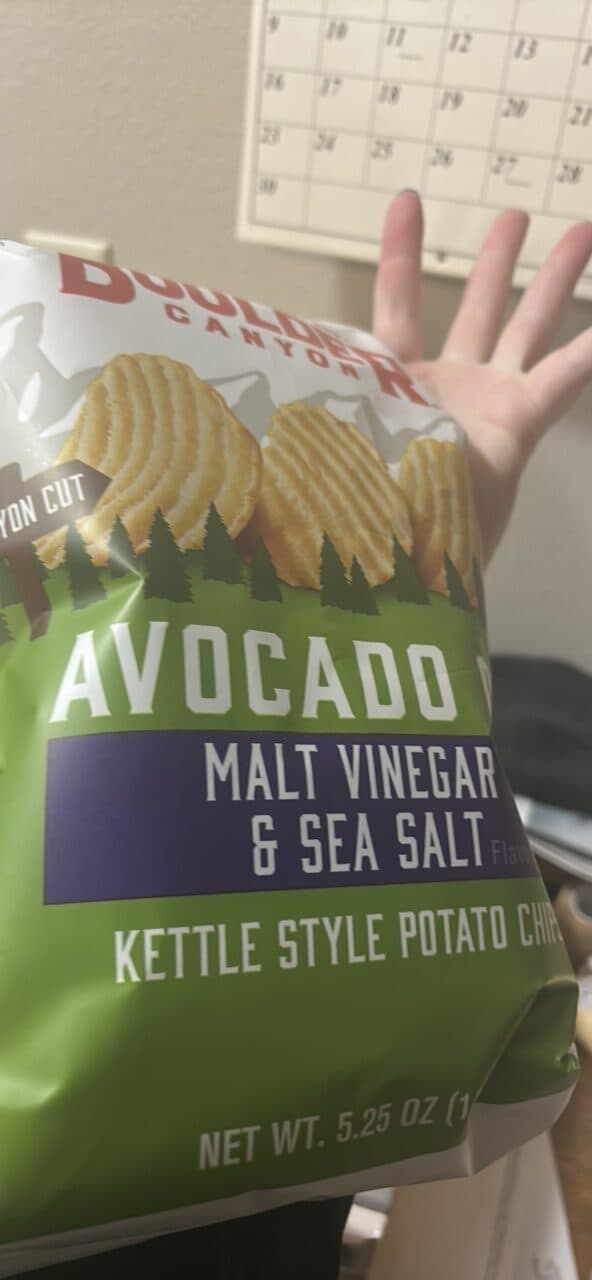 Boulder Canyon Avocado Oil Malt Vinegar & Sea Salt Kettle Style Potato Chips packshot